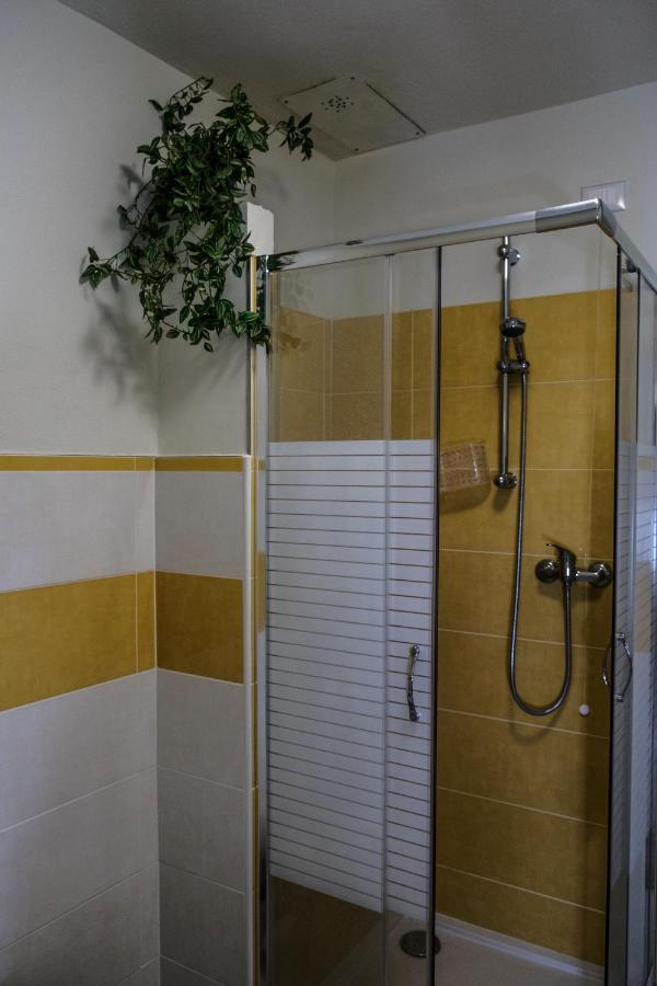 Tarzo La Vigna Fiorita B&B מראה חיצוני תמונה
